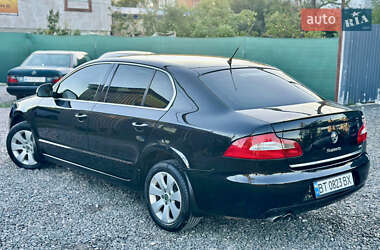 Лифтбек Skoda Superb 2009 в 