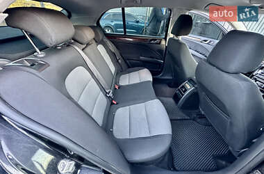Лифтбек Skoda Superb 2009 в 