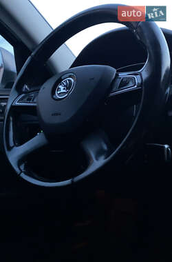 Лифтбек Skoda Superb 2013 в 
