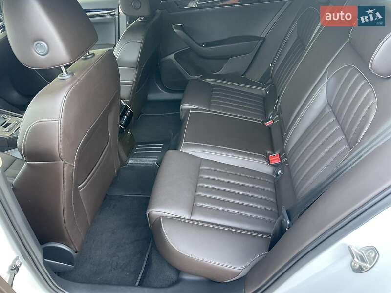Лифтбек Skoda Superb 2020 в Пустомытах