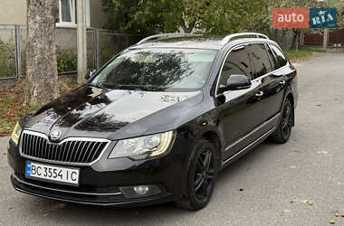 Універсал Skoda Superb 2014 в Хусті