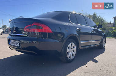 Лифтбек Skoda Superb 2012 в 