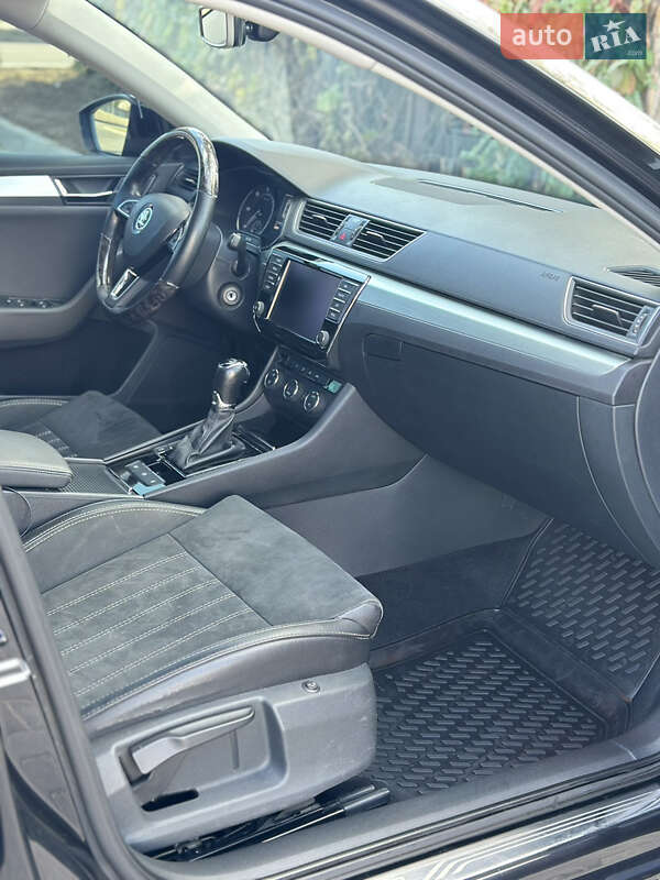 Лифтбек Skoda Superb 2016 в Днепре