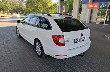 Универсал Skoda Superb 2011 в 