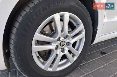 Универсал Skoda Superb 2011 в 