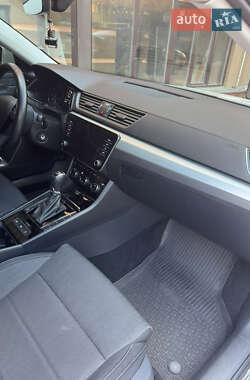 Лифтбек Skoda Superb 2018 в 