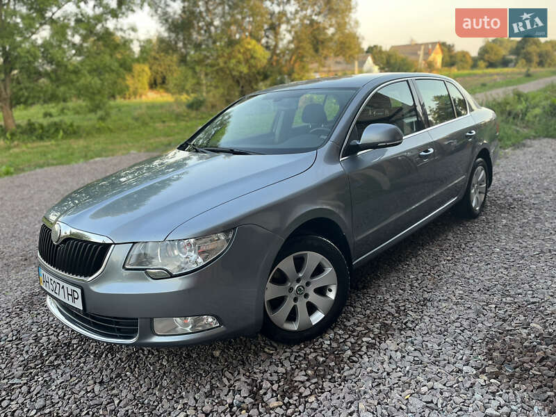 Ліфтбек Skoda Superb 2012 в Києві