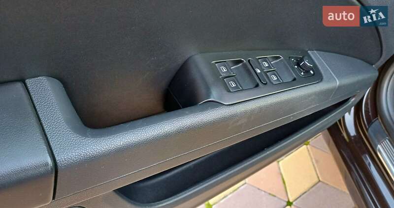 Универсал Skoda Superb 2014 в Сарнах