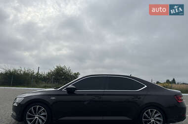 Ліфтбек Skoda Superb 2017 в Львові
