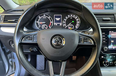 Универсал Skoda Superb 2019 в 