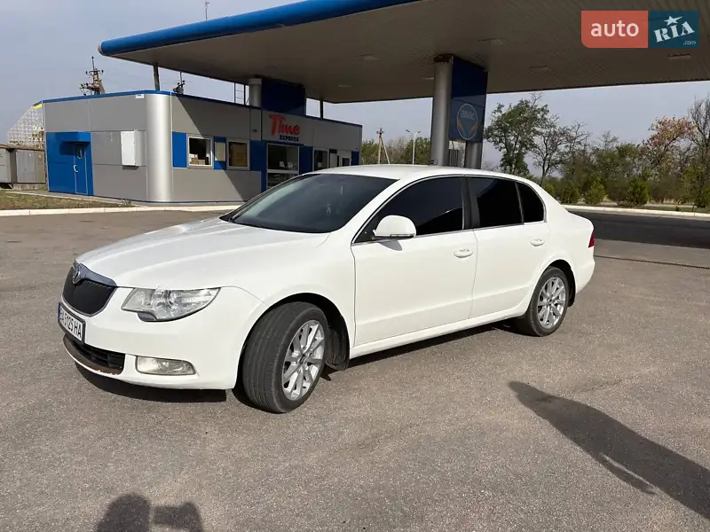 Skoda Superb 2012