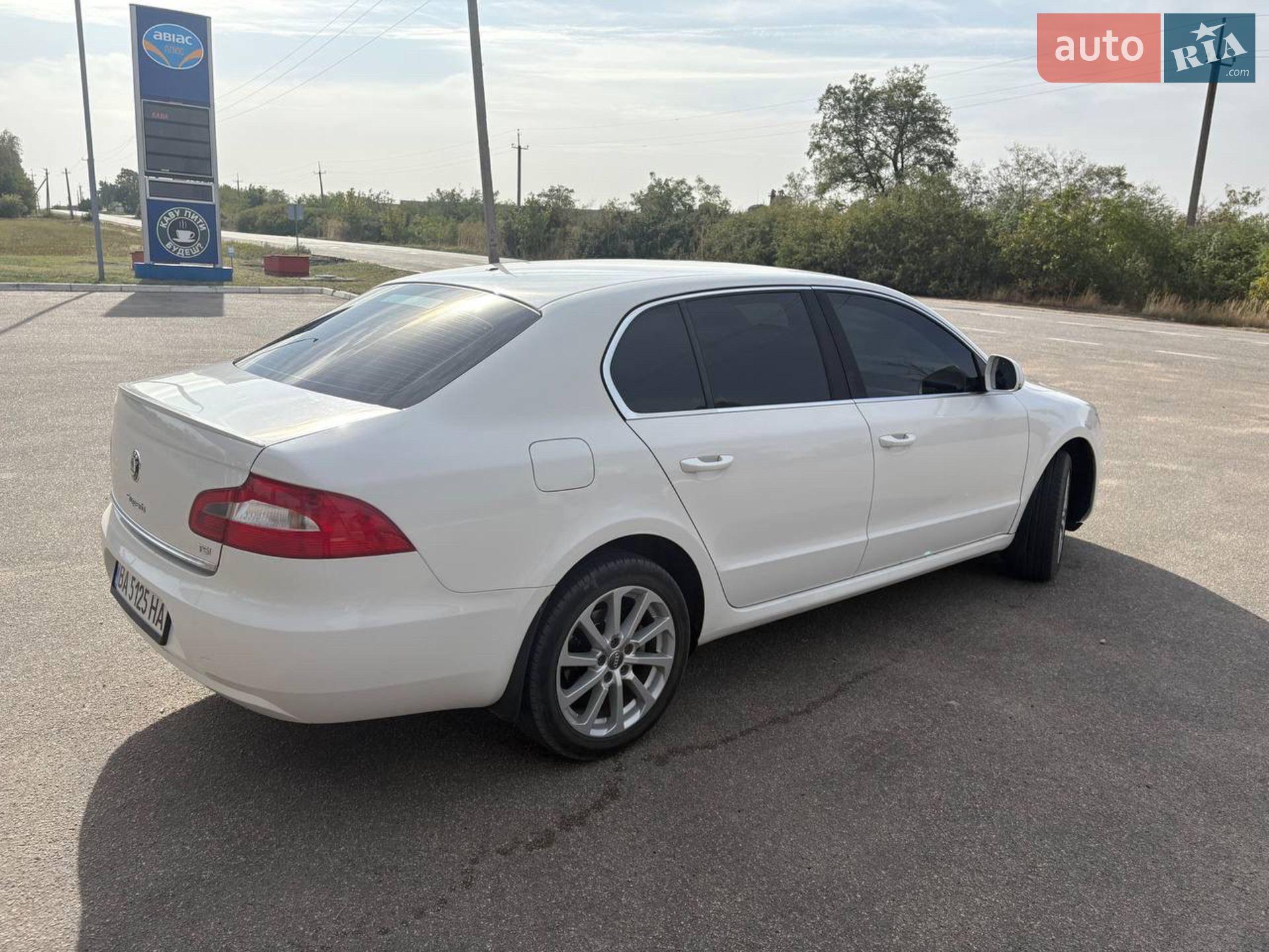 2012 Skoda Superb - мініатюра 4