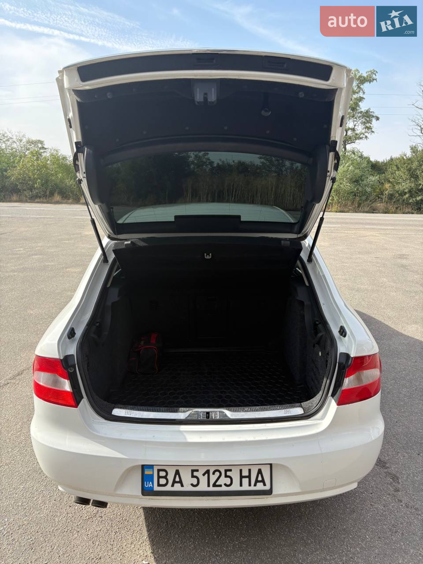 2012 Skoda Superb - мініатюра 10