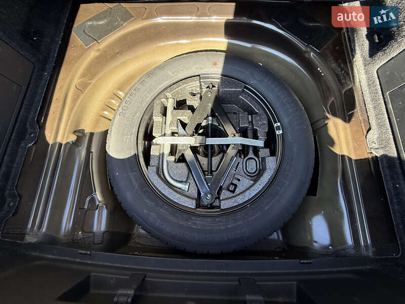 Лифтбек Skoda Superb 2019 в Стрые