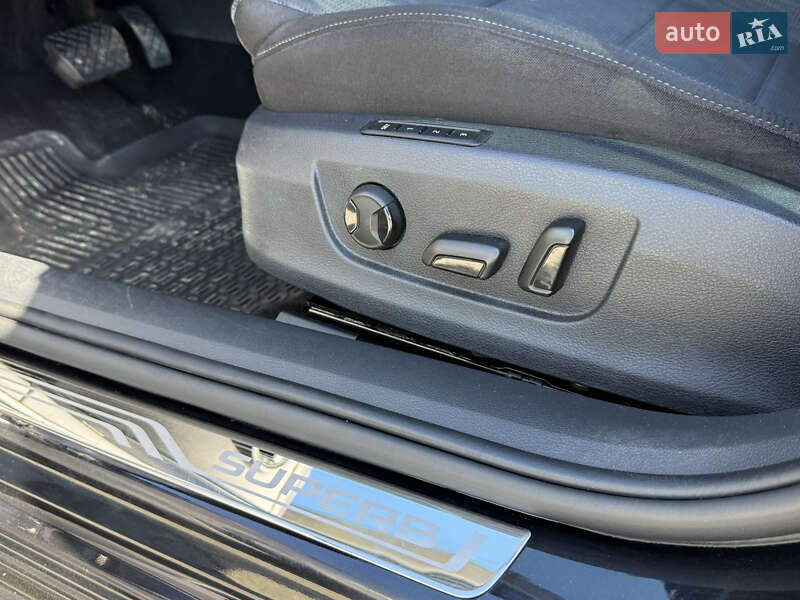 Лифтбек Skoda Superb 2019 в Стрые