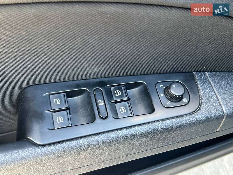 Универсал Skoda Superb 2011 в Киеве