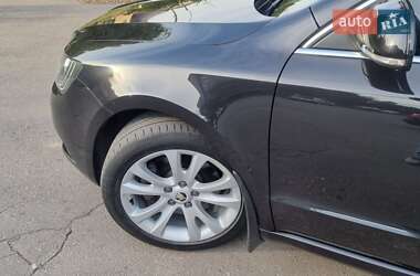 Лифтбек Skoda Superb 2014 в 
