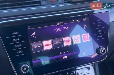 Лифтбек Skoda Superb 2019 в 