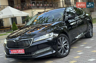 Лифтбек Skoda Superb 2021 в 