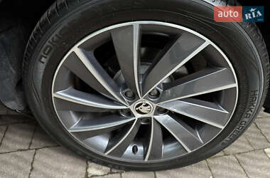 Лифтбек Skoda Superb 2021 в 
