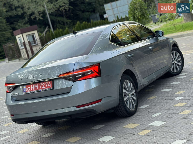 Лифтбек Skoda Superb 2021 в Трускавце
