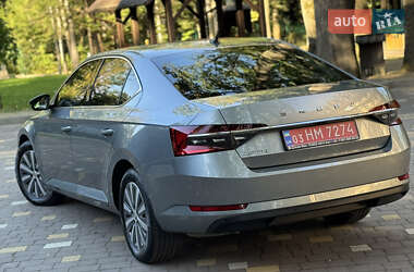 Лифтбек Skoda Superb 2021 в 
