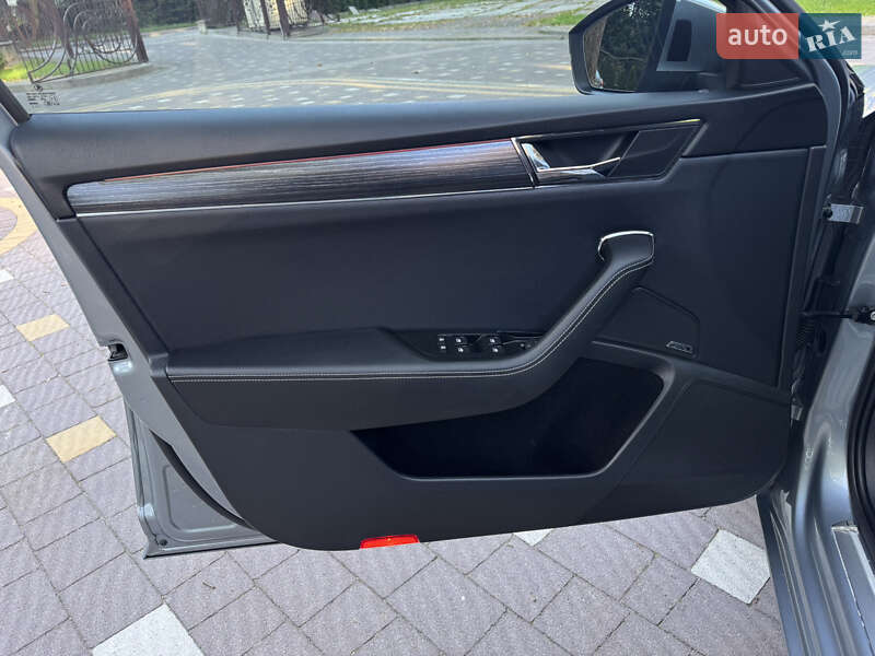Лифтбек Skoda Superb 2021 в Трускавце