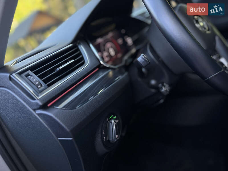 Лифтбек Skoda Superb 2021 в Трускавце