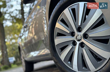 Лифтбек Skoda Superb 2021 в 