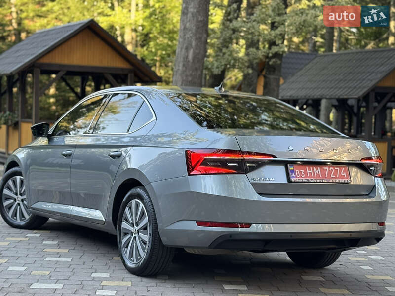 Лифтбек Skoda Superb 2021 в Трускавце