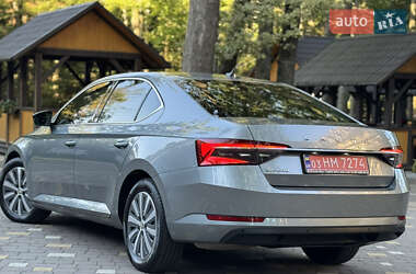 Лифтбек Skoda Superb 2021 в 