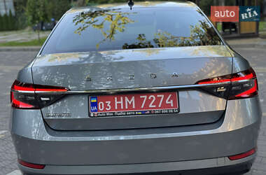 Лифтбек Skoda Superb 2021 в 