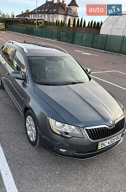 Универсал Skoda Superb 2015 в 
