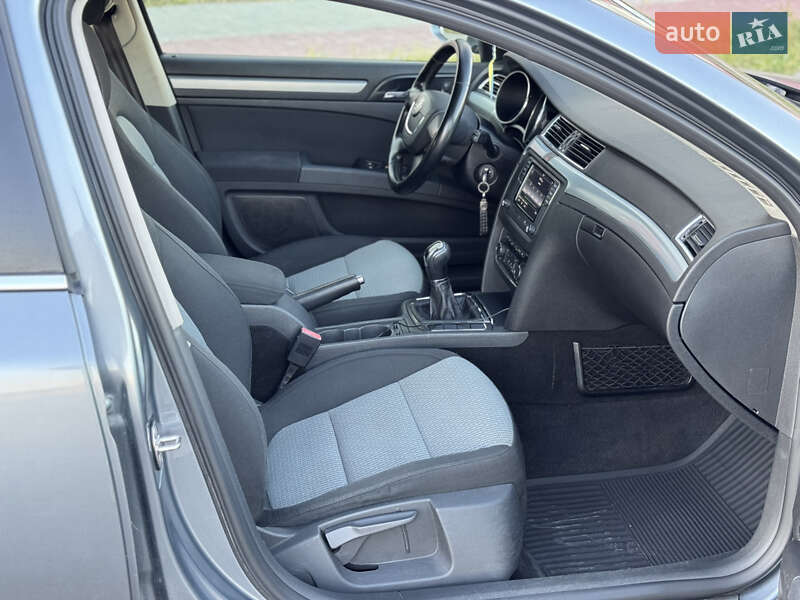 Лифтбек Skoda Superb 2008 в Виннице