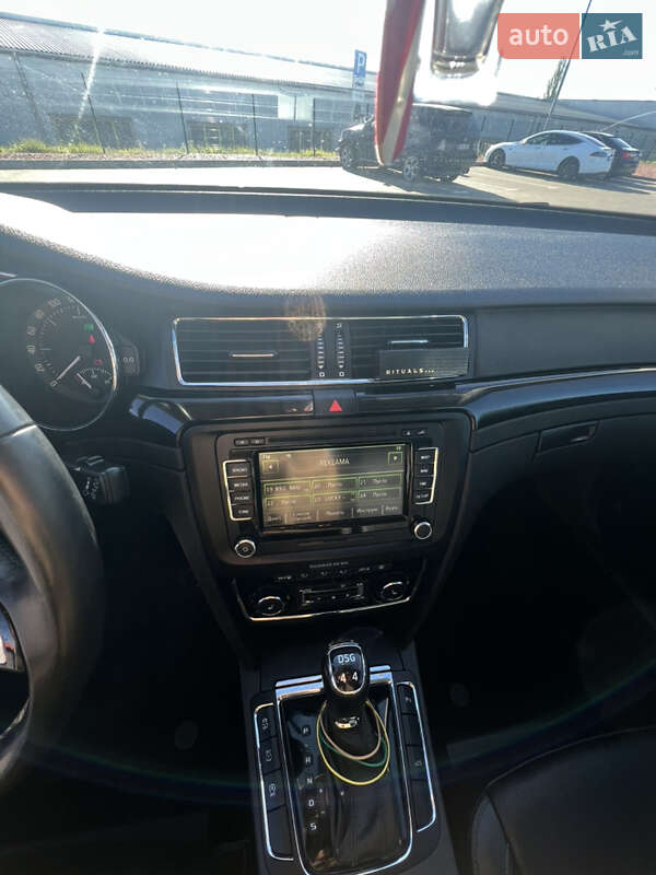 Универсал Skoda Superb 2014 в Луцке