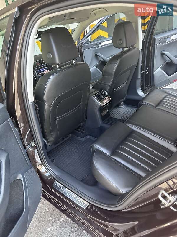 Лифтбек Skoda Superb 2018 в Киеве