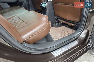 Лифтбек Skoda Superb 2016 в 