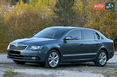 Лифтбек Skoda Superb 2014 в Львове