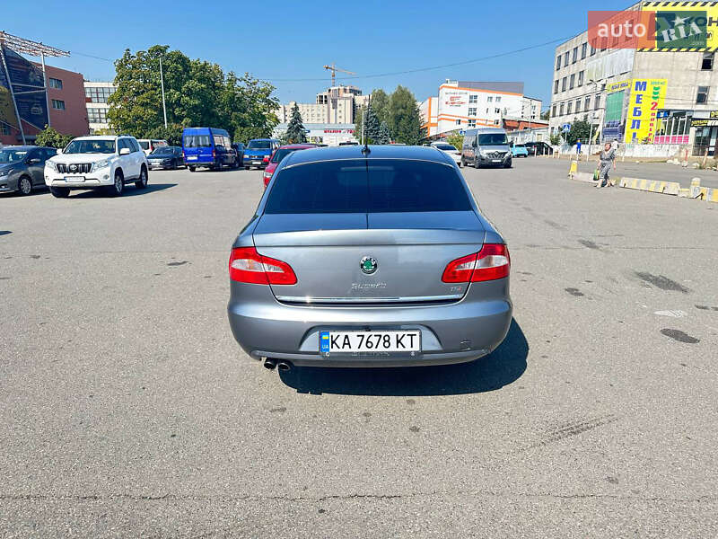 Лифтбек Skoda Superb 2009 в Киеве