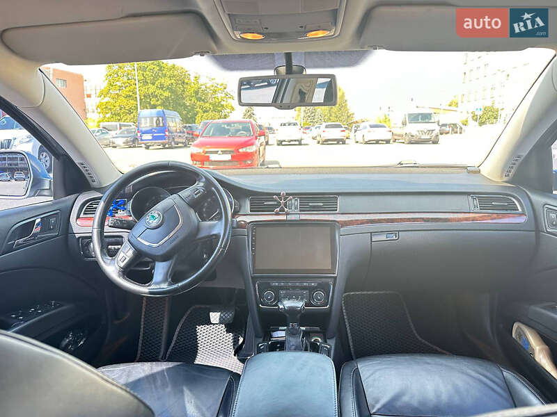 Лифтбек Skoda Superb 2009 в Киеве