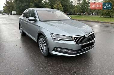 Лифтбек Skoda Superb 2021 в Киеве