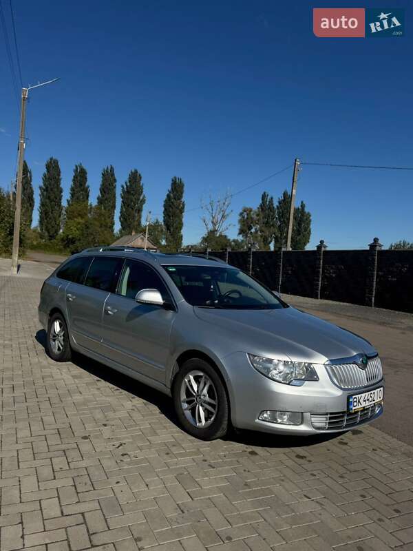 Універсал Skoda Superb 2012 в Клевані фото 2 Універсал Skoda Superb 2012 в Клевані