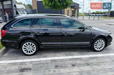 Универсал Skoda Superb 2013 в 