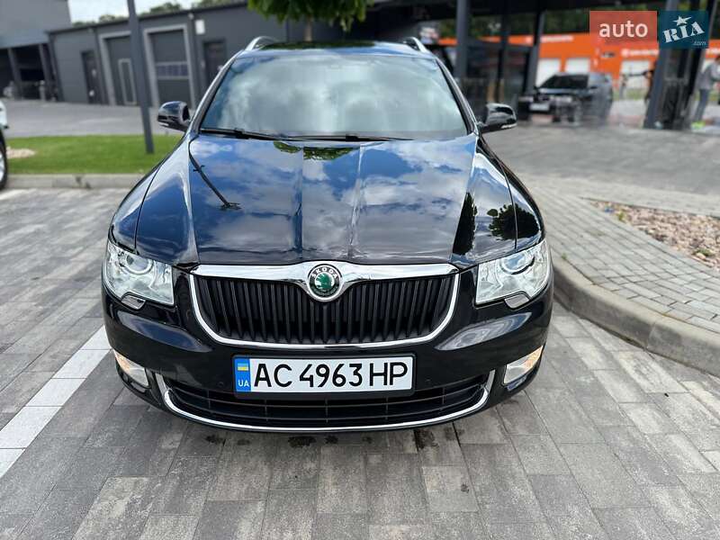 Универсал Skoda Superb 2013 в Луцке