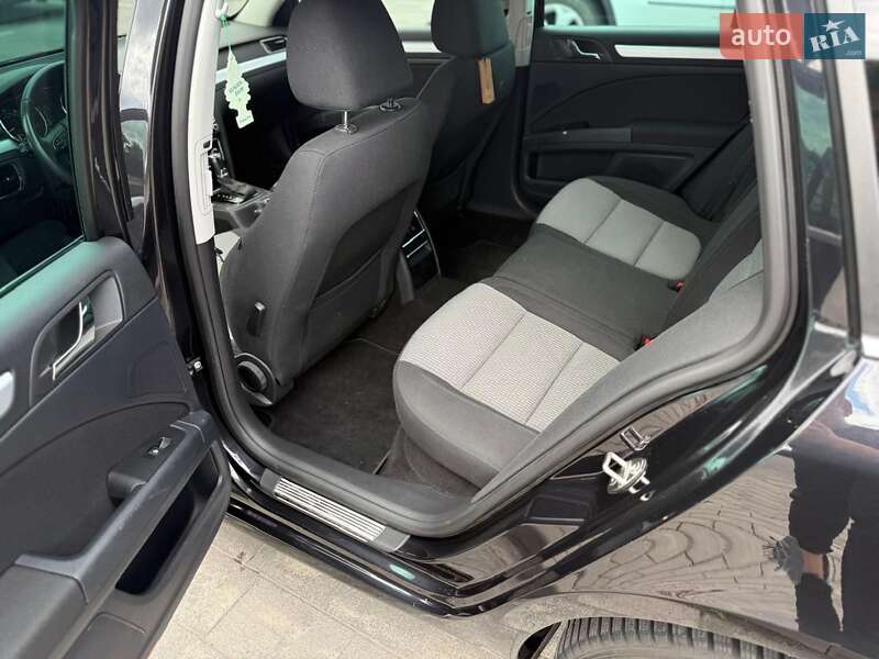 Универсал Skoda Superb 2013 в Луцке