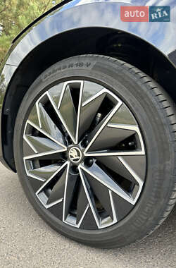 Лифтбек Skoda Superb 2019 в 