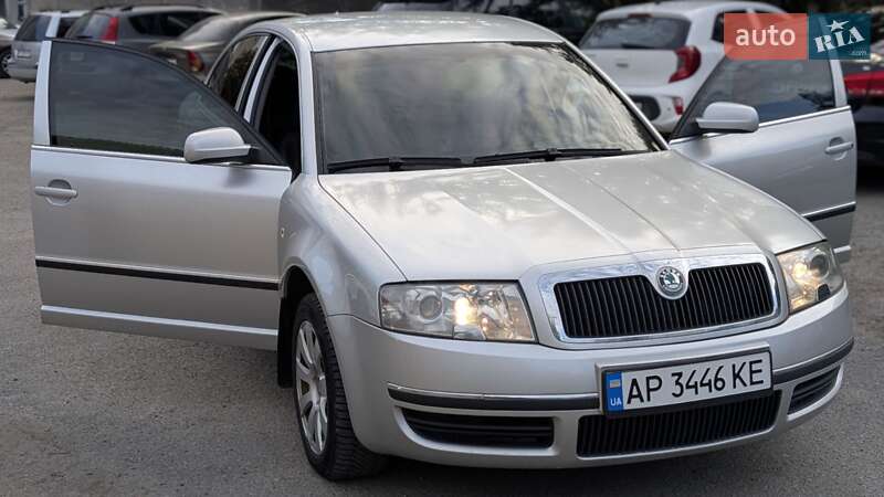 Лифтбек Skoda Superb 2002 в Ивано-Франковске