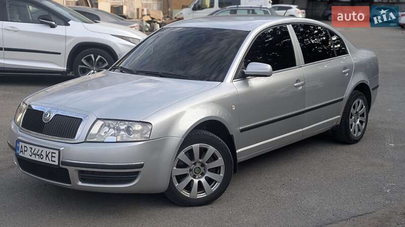 Лифтбек Skoda Superb 2002 в Ивано-Франковске