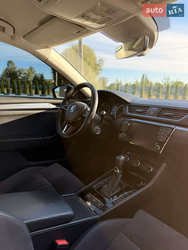 Универсал Skoda Superb 2017 в Звягеле