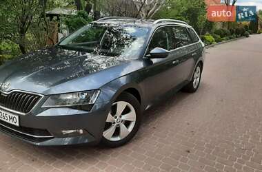 Универсал Skoda Superb 2017 в 